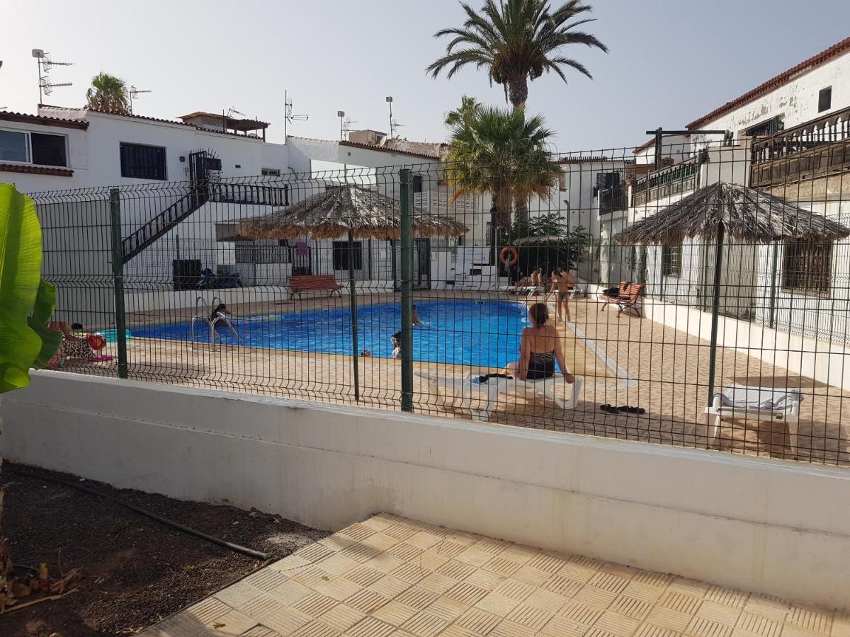 Apartamento Junto A La Piscina Arona  Exterior photo