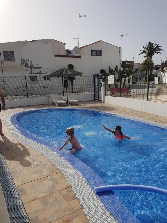 Apartamento Junto A La Piscina Arona  Exterior photo