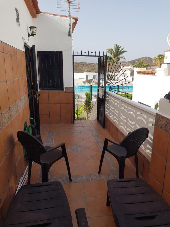 Apartamento Junto A La Piscina Arona  Exterior photo